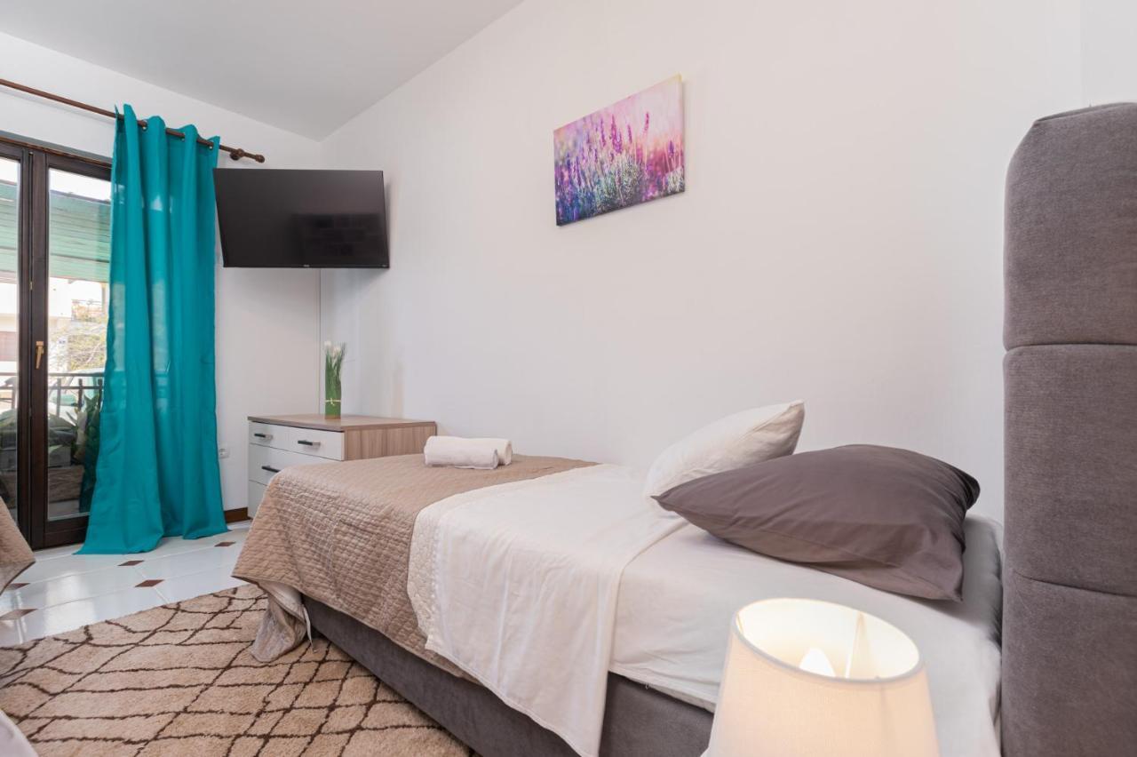 Cukerina Apartment With Whirpool & Sauna Πόρετς Εξωτερικό φωτογραφία