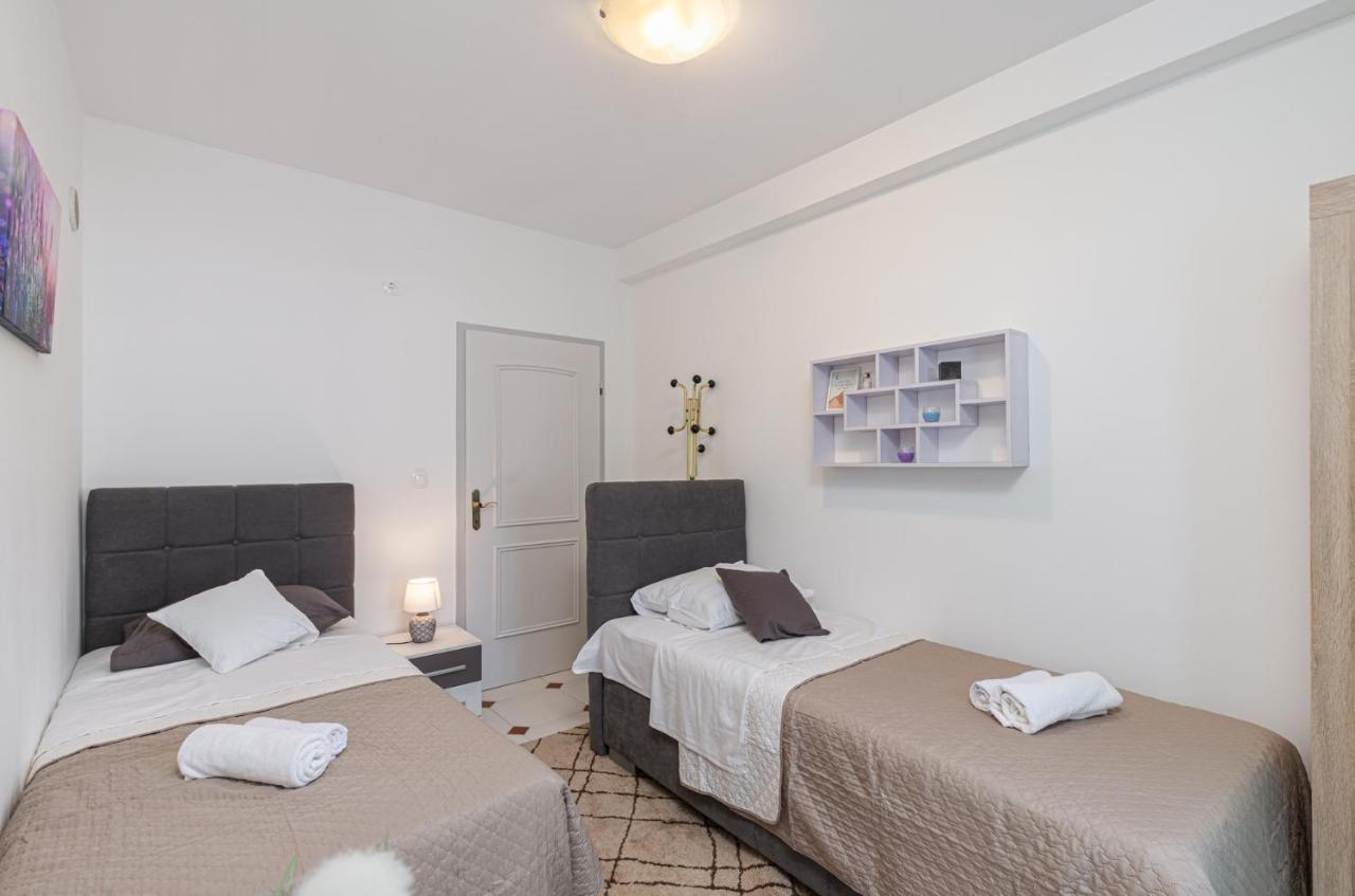 Cukerina Apartment With Whirpool & Sauna Πόρετς Εξωτερικό φωτογραφία