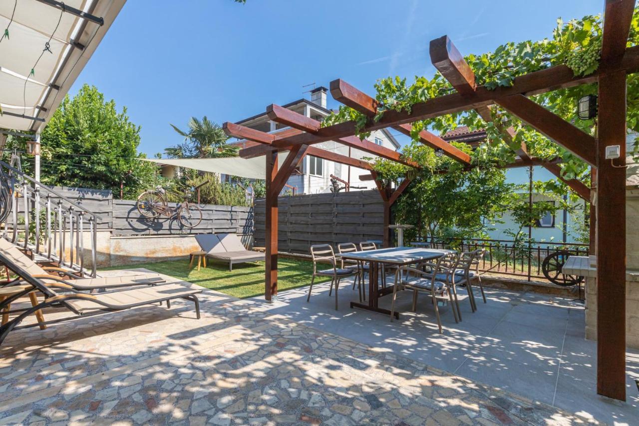 Cukerina Apartment With Whirpool & Sauna Πόρετς Εξωτερικό φωτογραφία